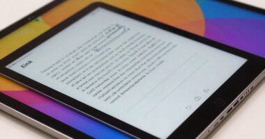 e ink vs standard tablets