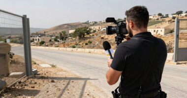 In Small Step, Israel Agrees to Withdrawal From Two Areas in Lebanon