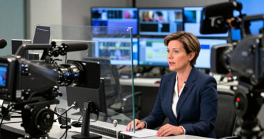 10 Best Newsroom Teleprompters for Broadcast Production in 2027